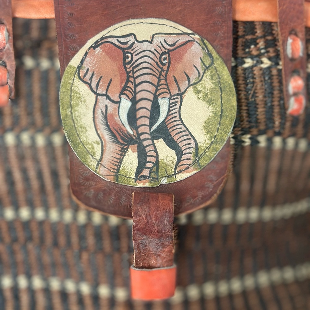 Kiondo Handwoven African Sisal Tote Bag - Picture 3 of 9